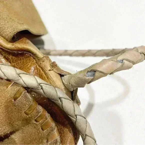 Free People Isle Distressed Tote Bag Tan Cowhide Hobo Metal Dangles suede Rare - Picture 15 of 16